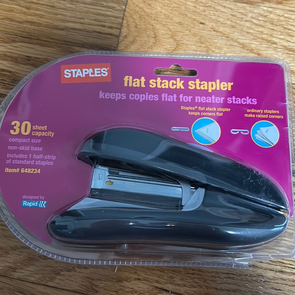 New Staples flat stack stapler